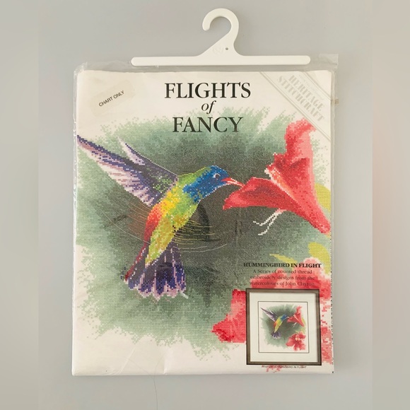 Hummingbird in Flight Cross Stitch Embroidery Chart - Picture 2 of 8